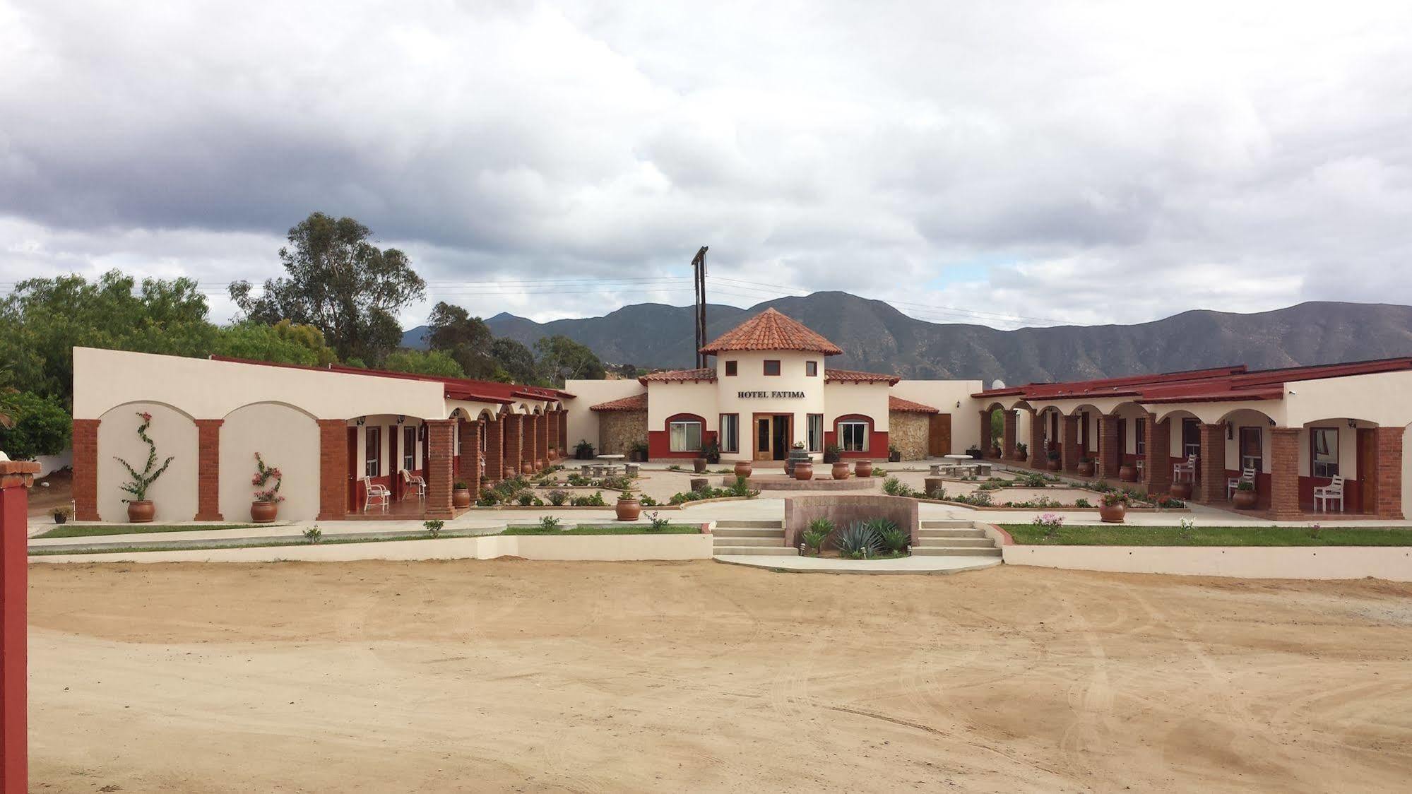 Hotel Plaza Fatima Valle de Guadalupe Extérieur photo